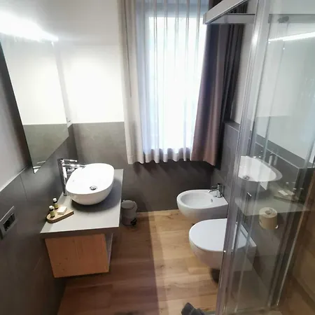 Verdi Armonie And Wellness فندق مبيت وإفطار Lozzo Cadore